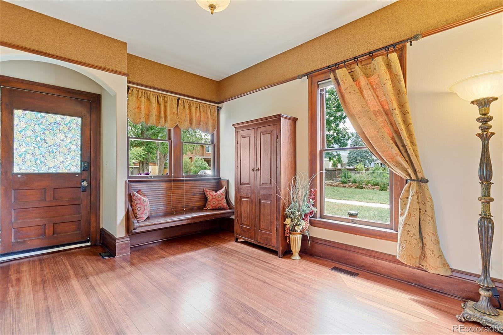 MLS Image #7 for 704 w cucharras street,colorado springs, Colorado