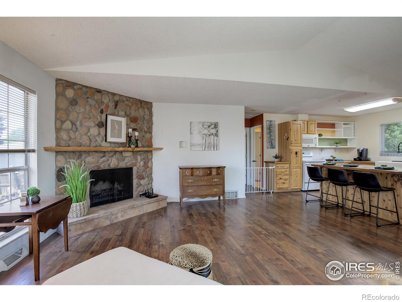 MLS Image #5 for 1805  lincoln drive,longmont, Colorado