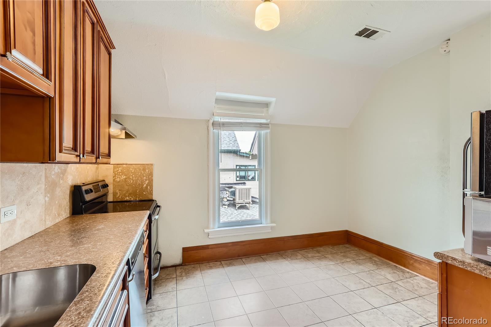 MLS Image #31 for 1542 n williams street,denver, Colorado