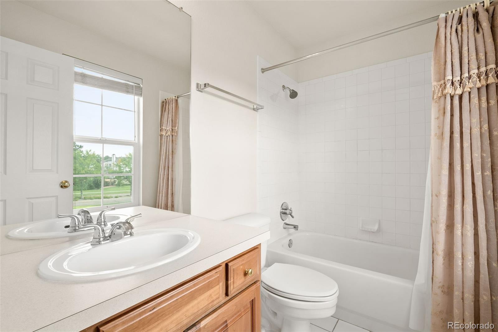 MLS Image #34 for 19052 e lake drive,aurora, Colorado