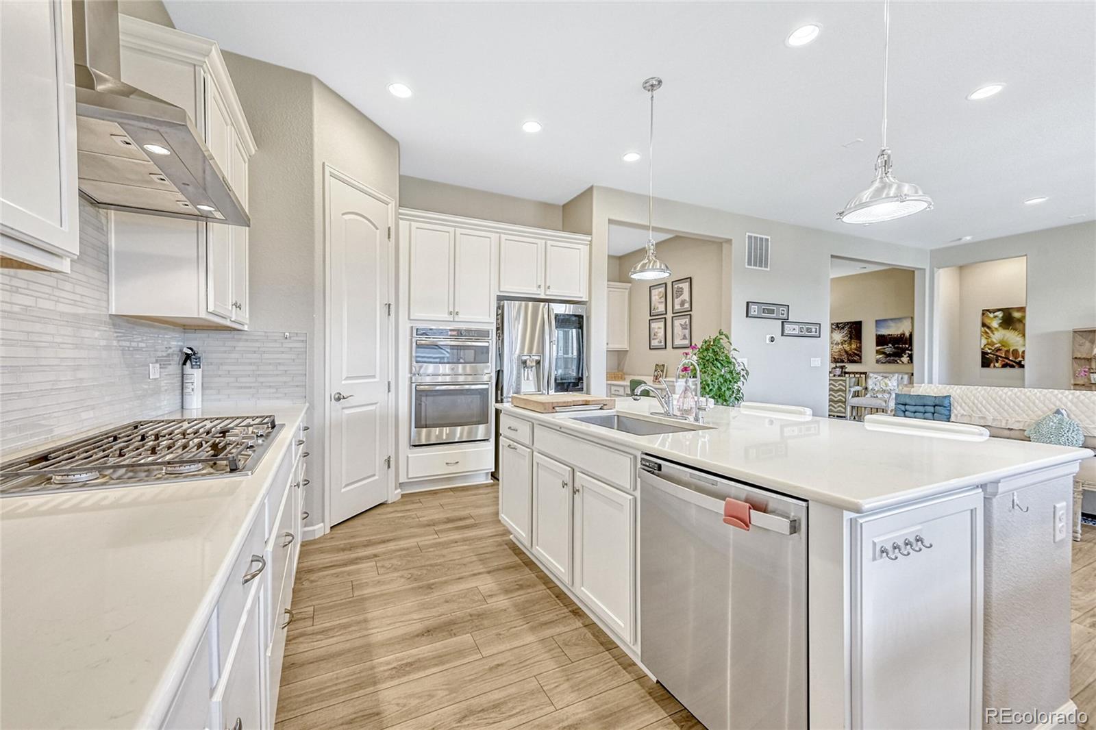 MLS Image #10 for 16195  bushnell peak way,broomfield, Colorado