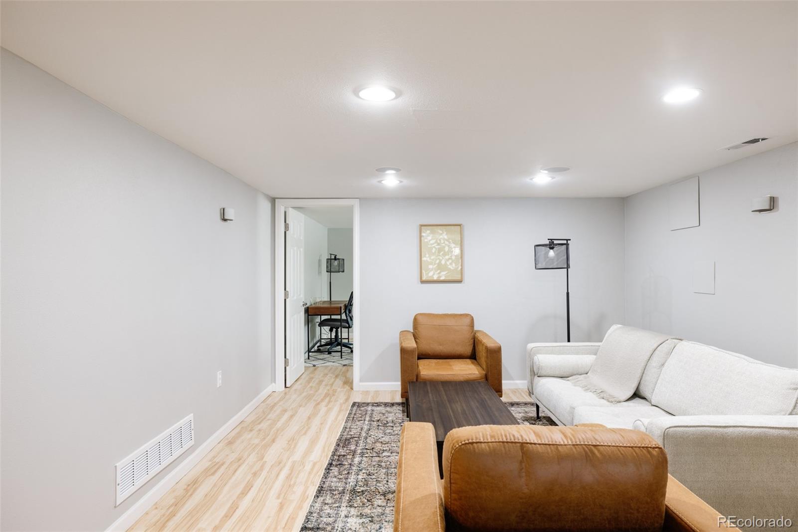 MLS Image #20 for 1390  dahlia street,denver, Colorado