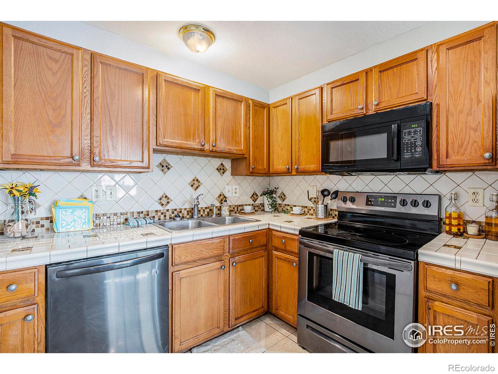 MLS Image #3 for 510 e 25th st rd,greeley, Colorado