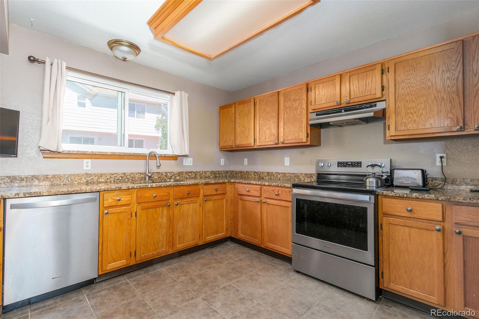 MLS Image #23 for 2490 s salida way,aurora, Colorado