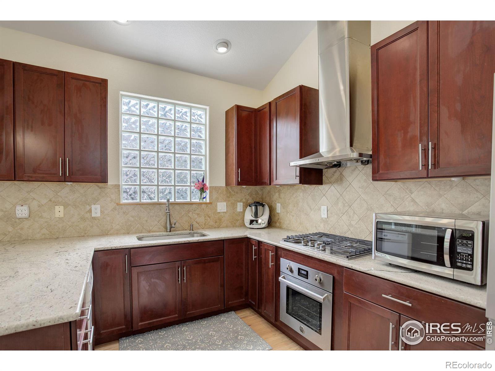 MLS Image #7 for 696  club circle,louisville, Colorado