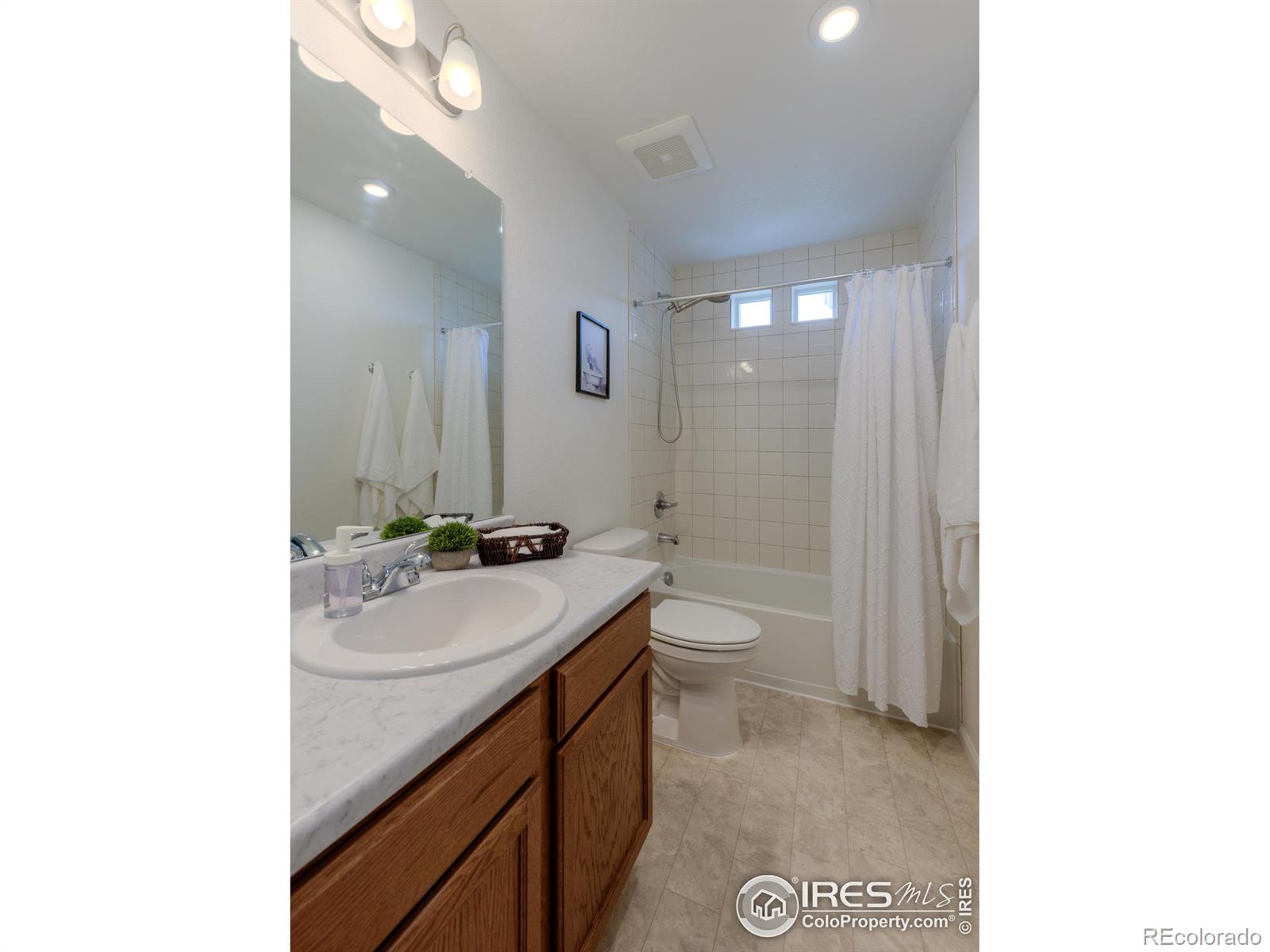 MLS Image #18 for 17860 e 106th avenue,commerce city, Colorado