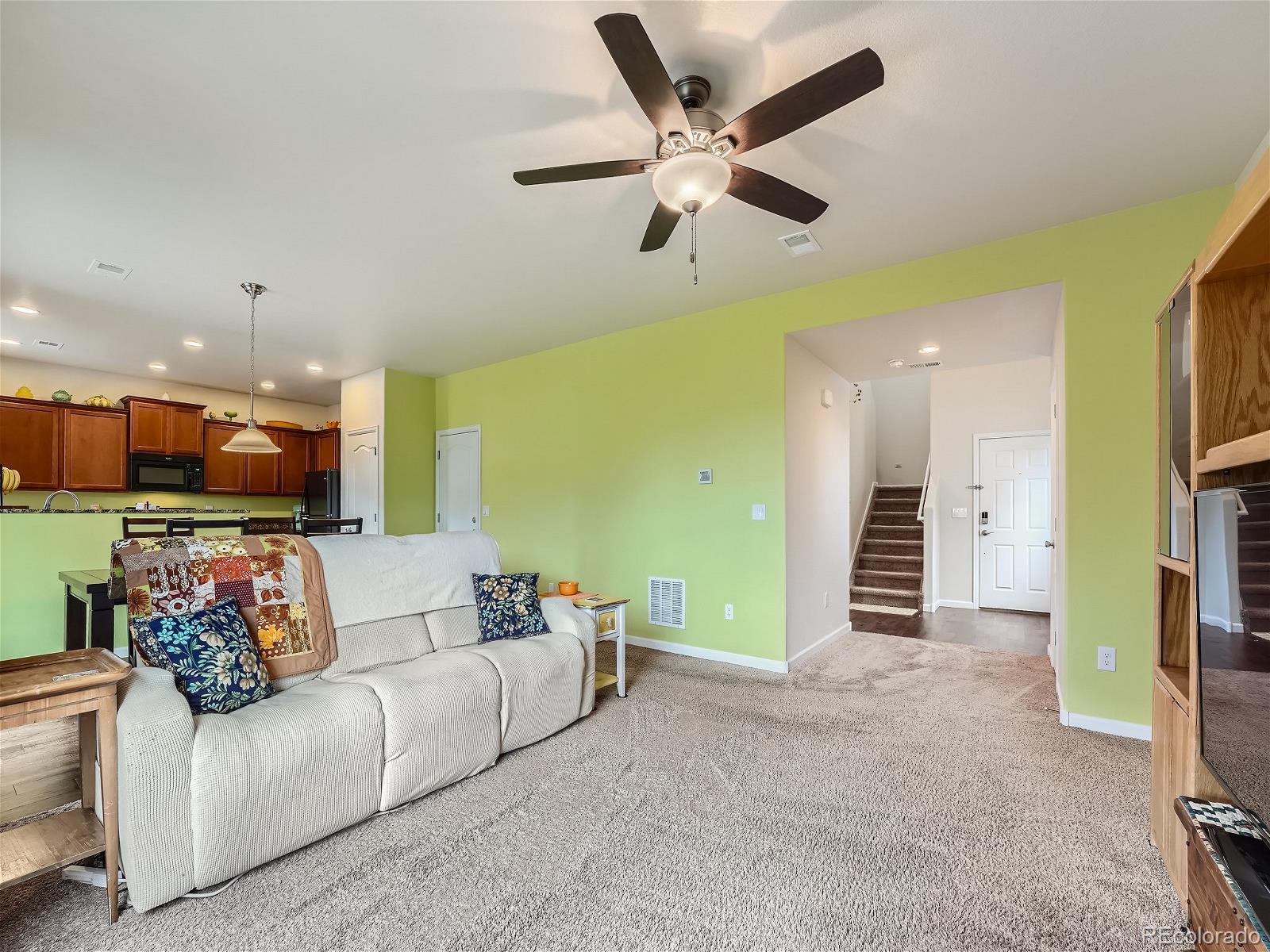 MLS Image #6 for 435  marquiss court,dacono, Colorado