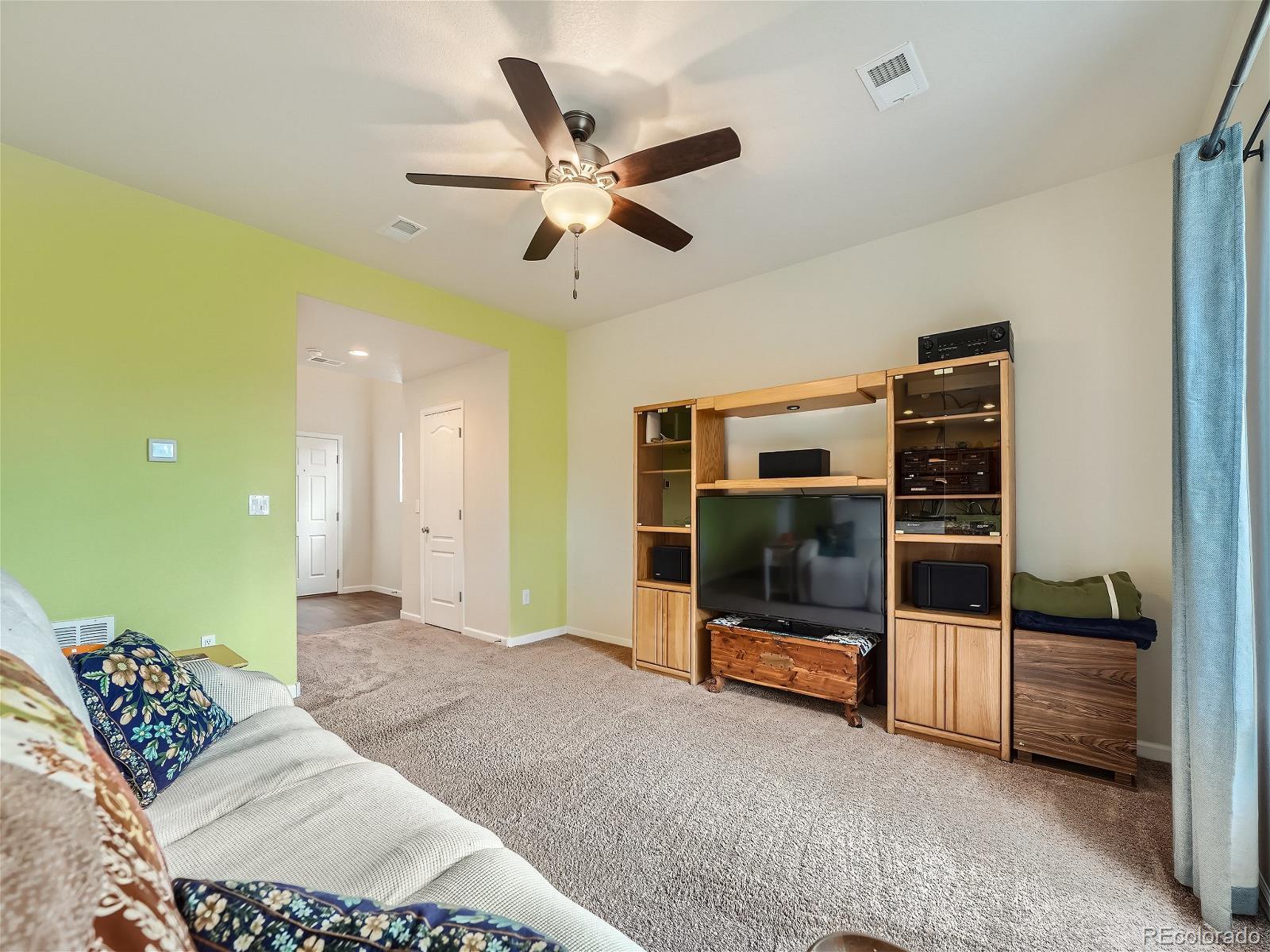 MLS Image #7 for 435  marquiss court,dacono, Colorado