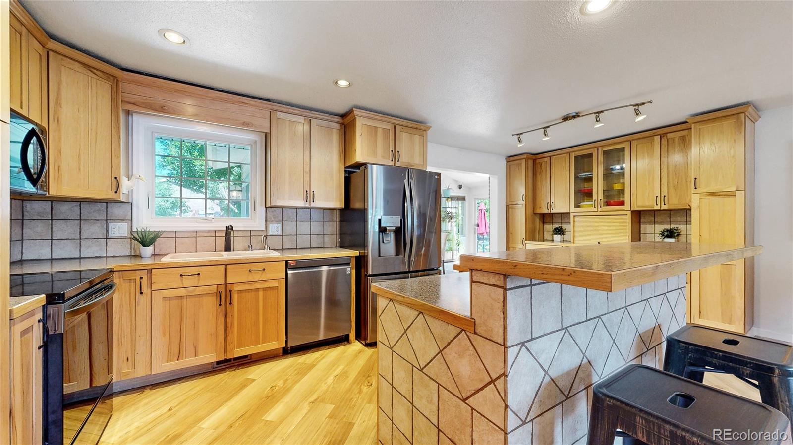 MLS Image #9 for 2537 s evanston street,aurora, Colorado