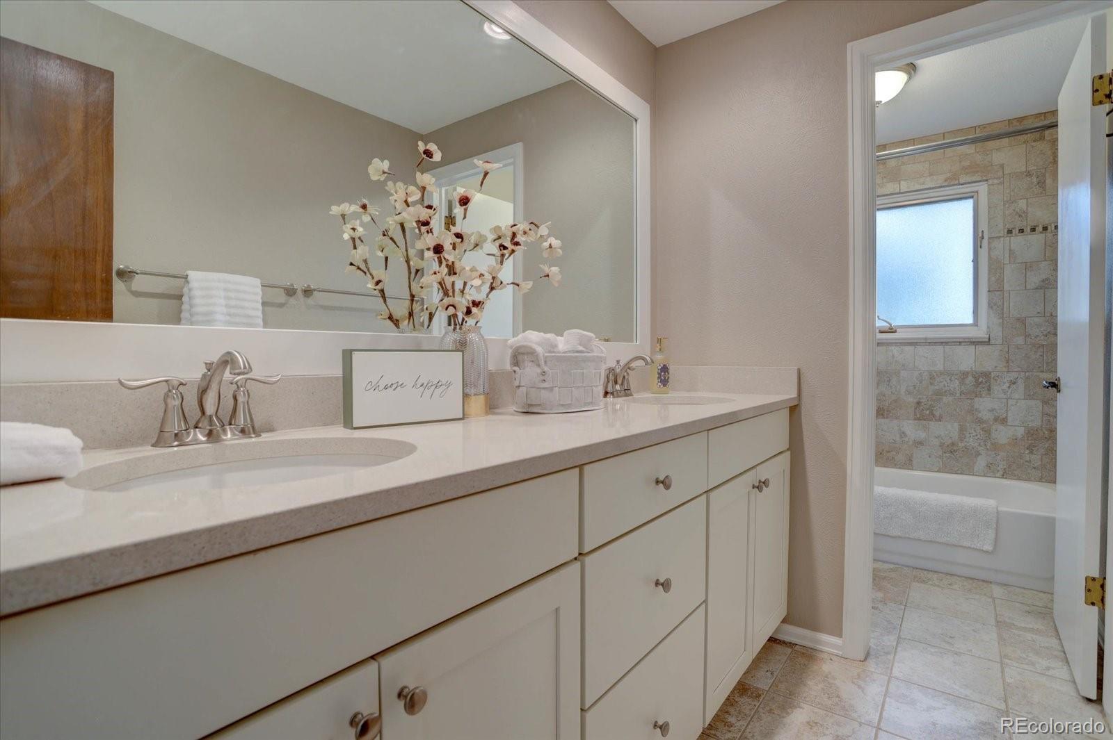 MLS Image #11 for 2039  crestvue circle,golden, Colorado
