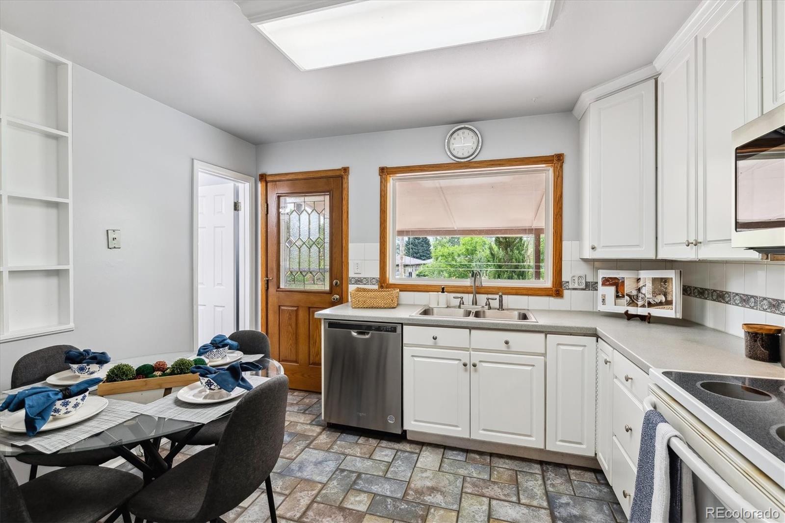 MLS Image #11 for 3240 w layton avenue,englewood, Colorado