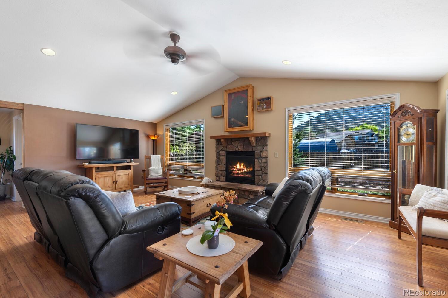 MLS Image #13 for 864  summit drive,dillon, Colorado