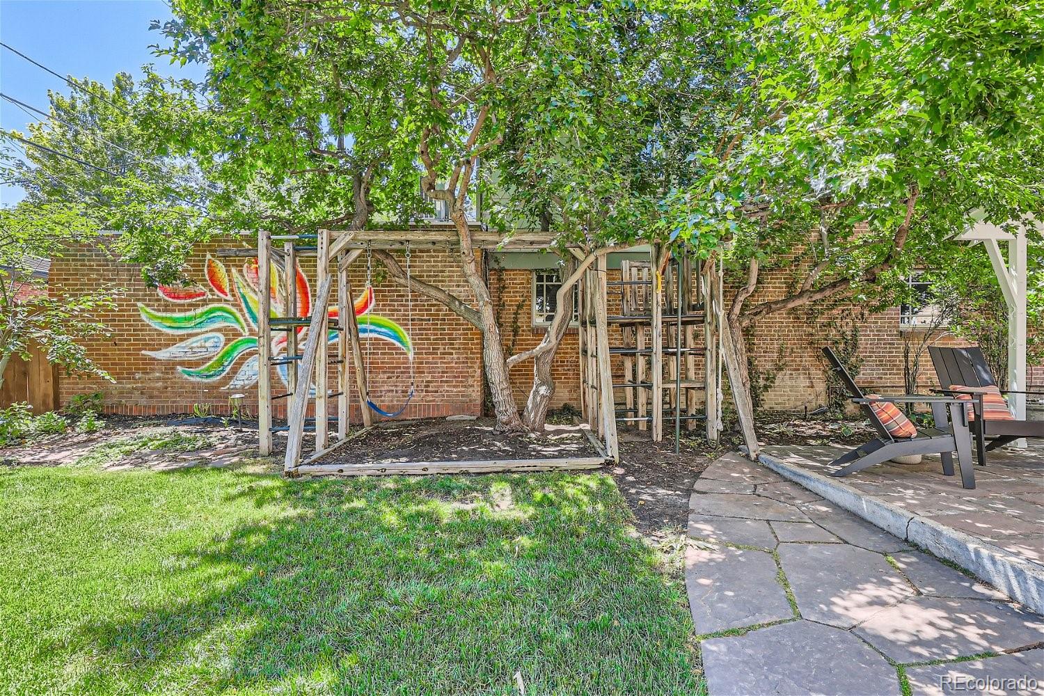 MLS Image #29 for 330  ash street,denver, Colorado