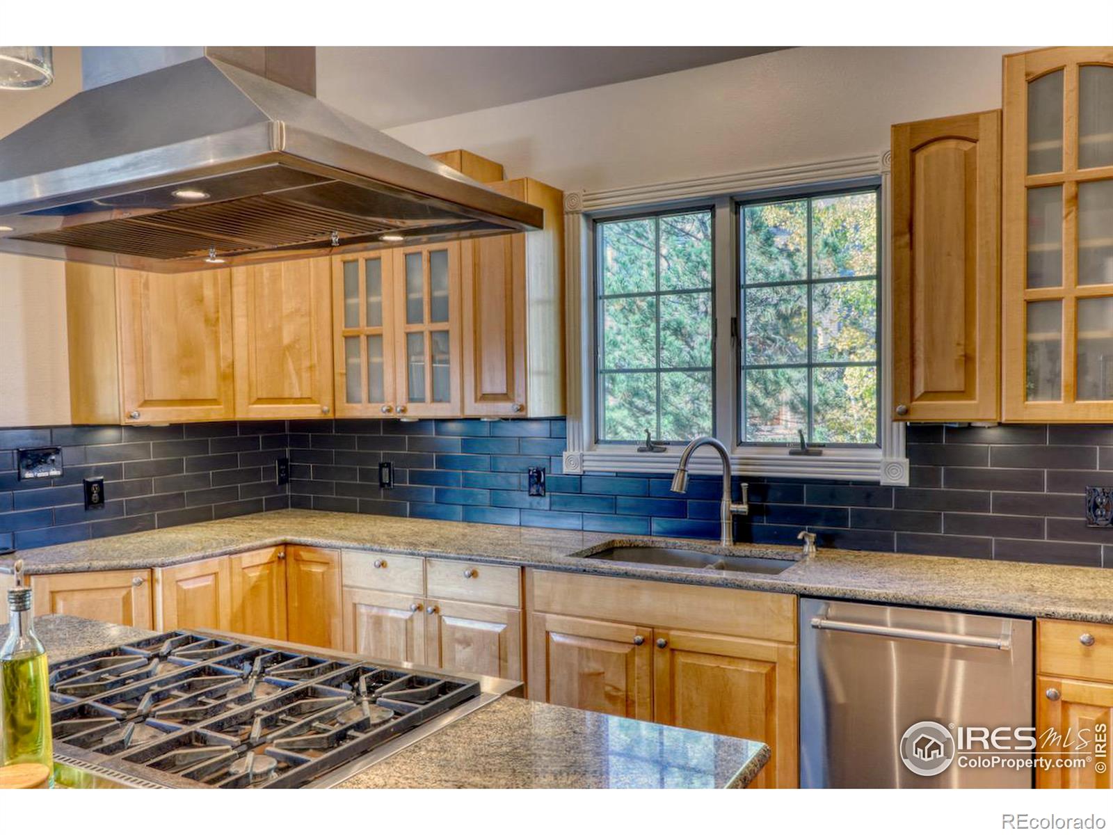 MLS Image #2 for 7655  crestview drive,niwot, Colorado