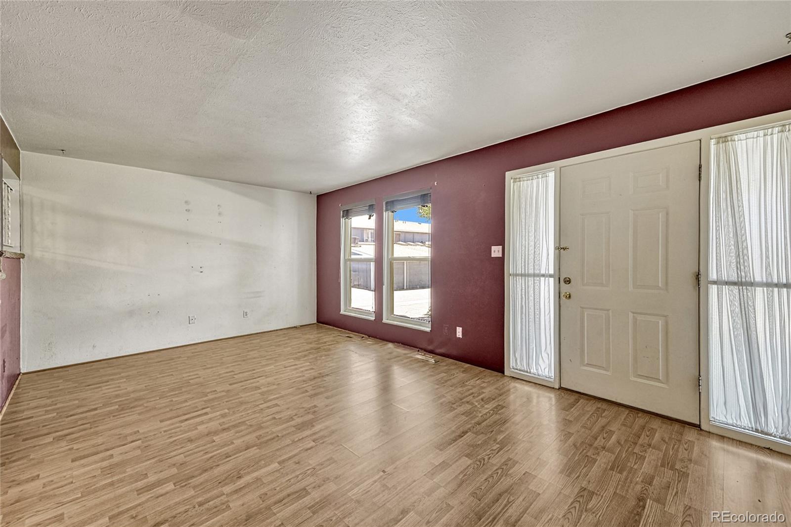 MLS Image #4 for 11801 e canal drive,aurora, Colorado