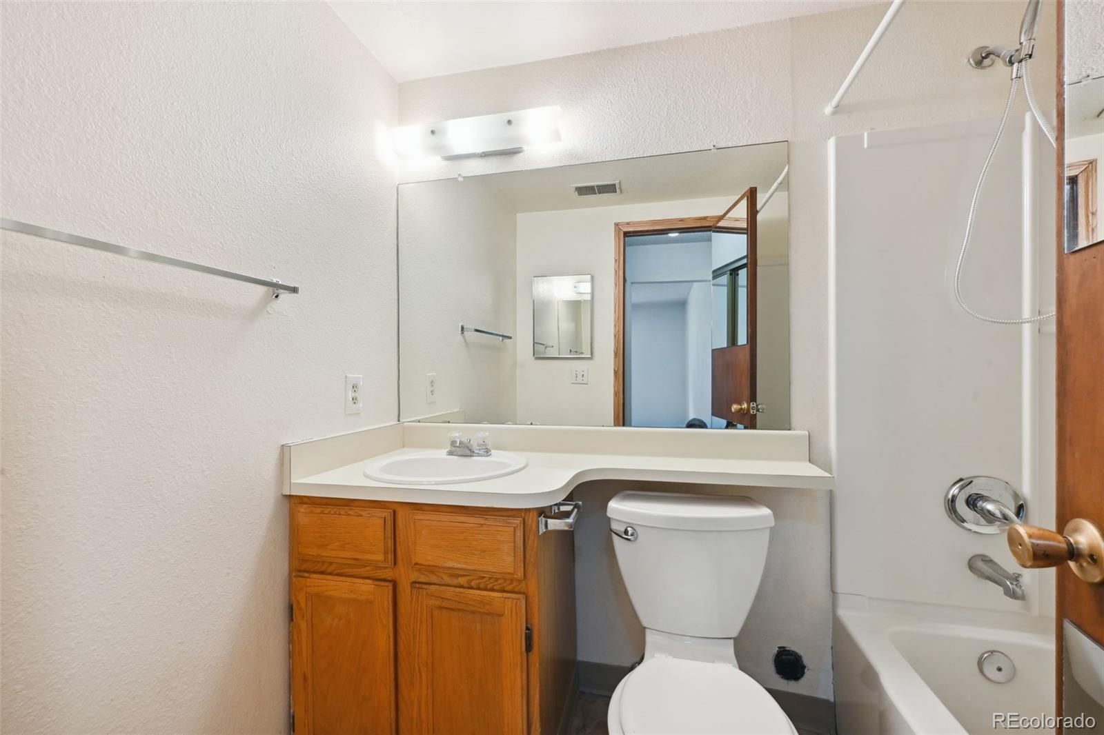 MLS Image #10 for 3526 s depew street 101,lakewood, Colorado