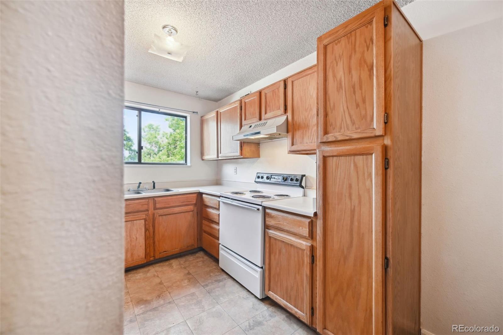 MLS Image #3 for 3526 s depew street 101,lakewood, Colorado