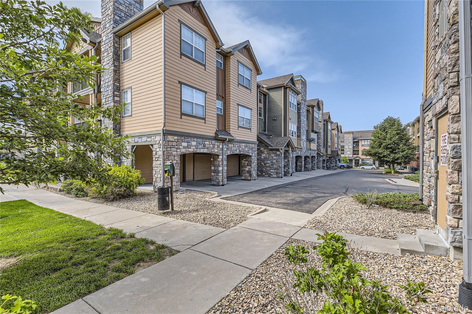 MLS Image #23 for 8489  canyon rim circle,englewood, Colorado