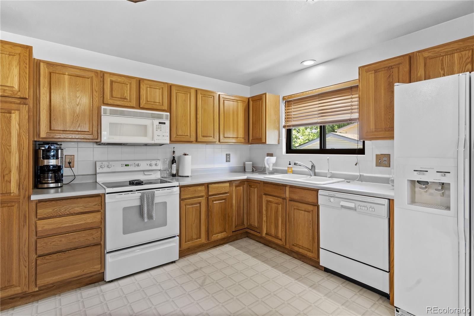 MLS Image #9 for 1353 e fremont circle,centennial, Colorado