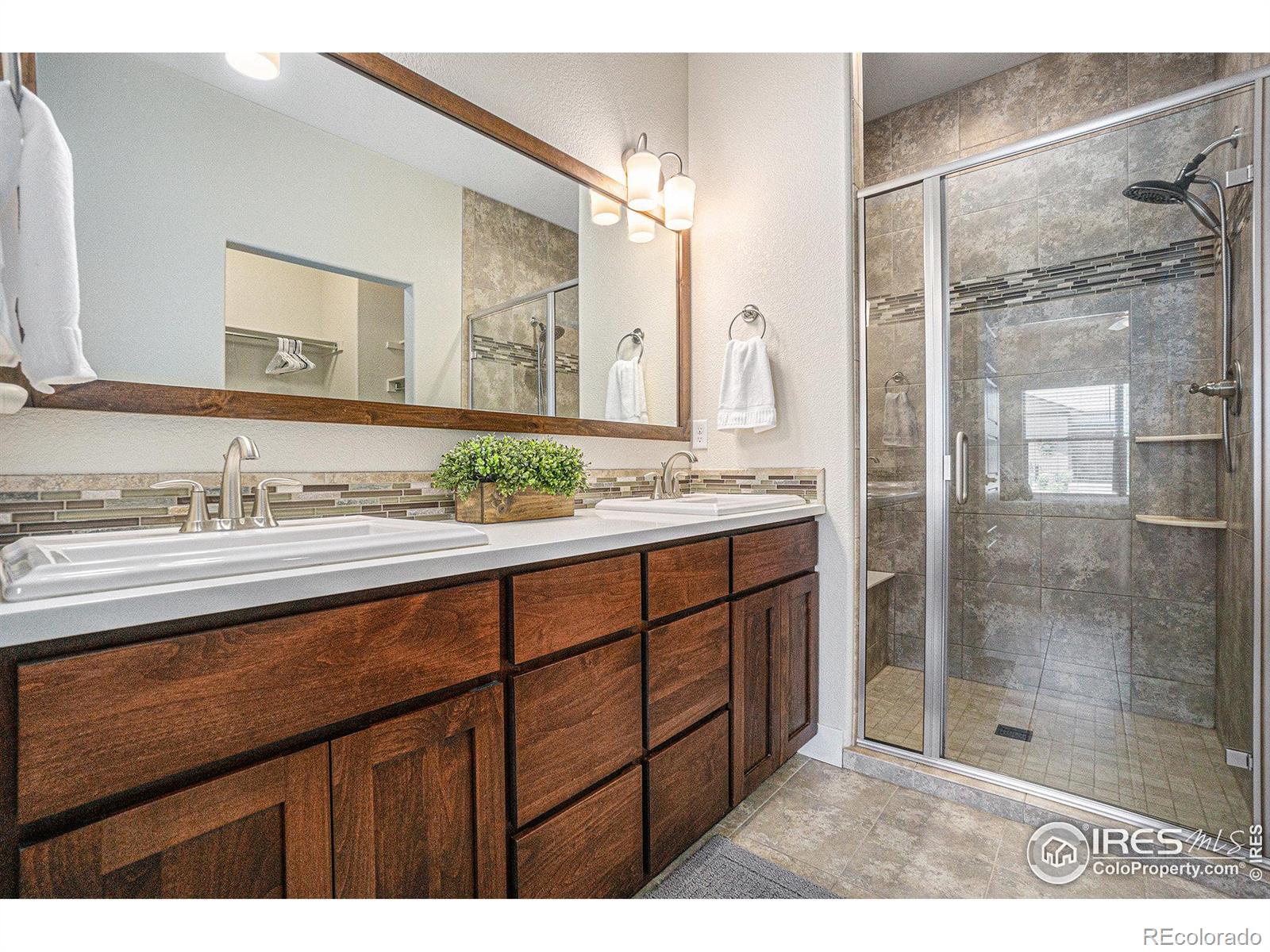 MLS Image #11 for 1946  pikes peak drive,loveland, Colorado