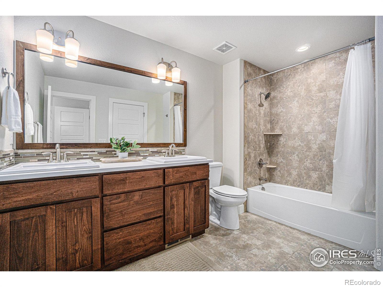 MLS Image #15 for 1946  pikes peak drive,loveland, Colorado