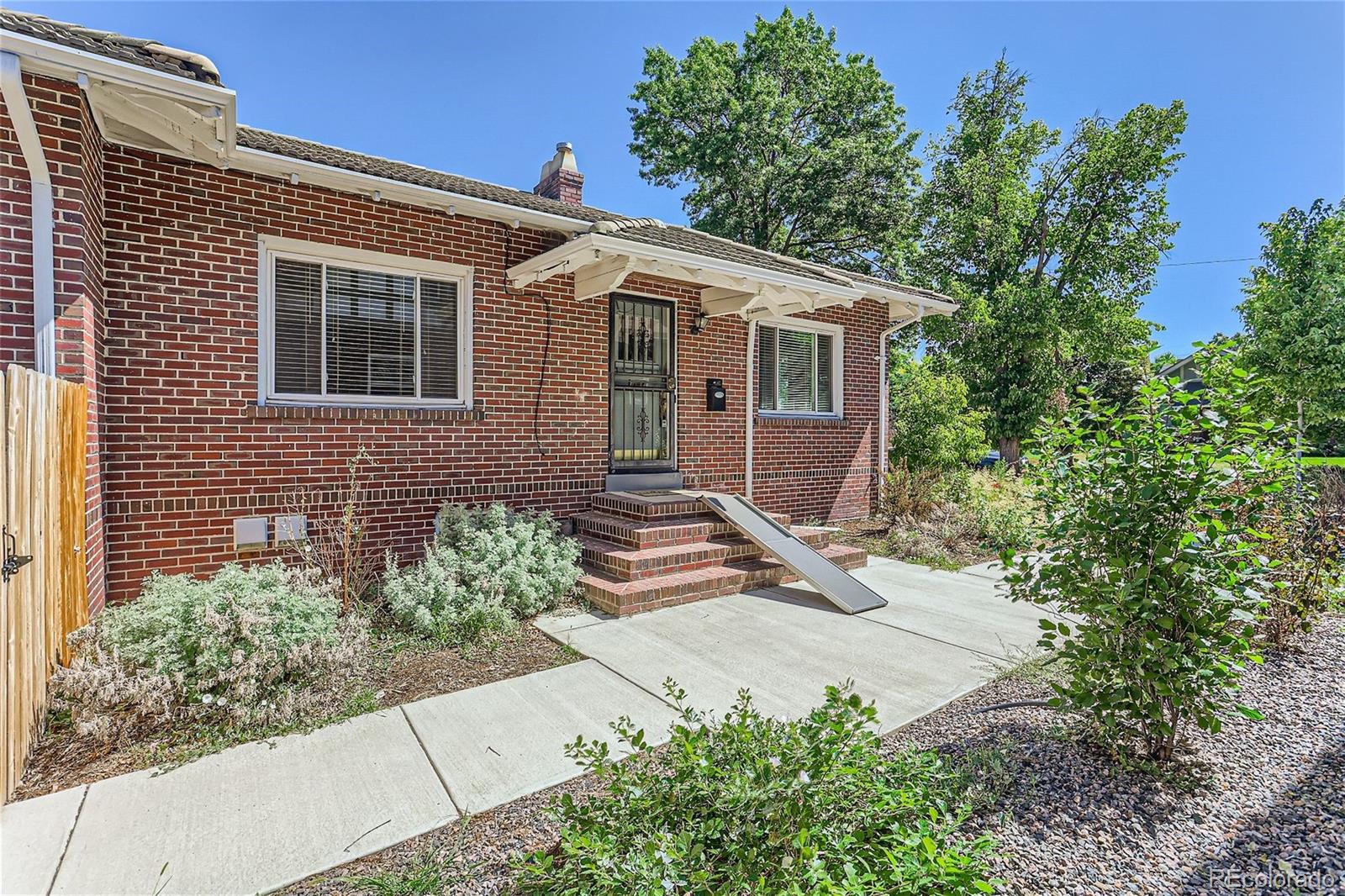 MLS Image #3 for 331 n corona street,denver, Colorado