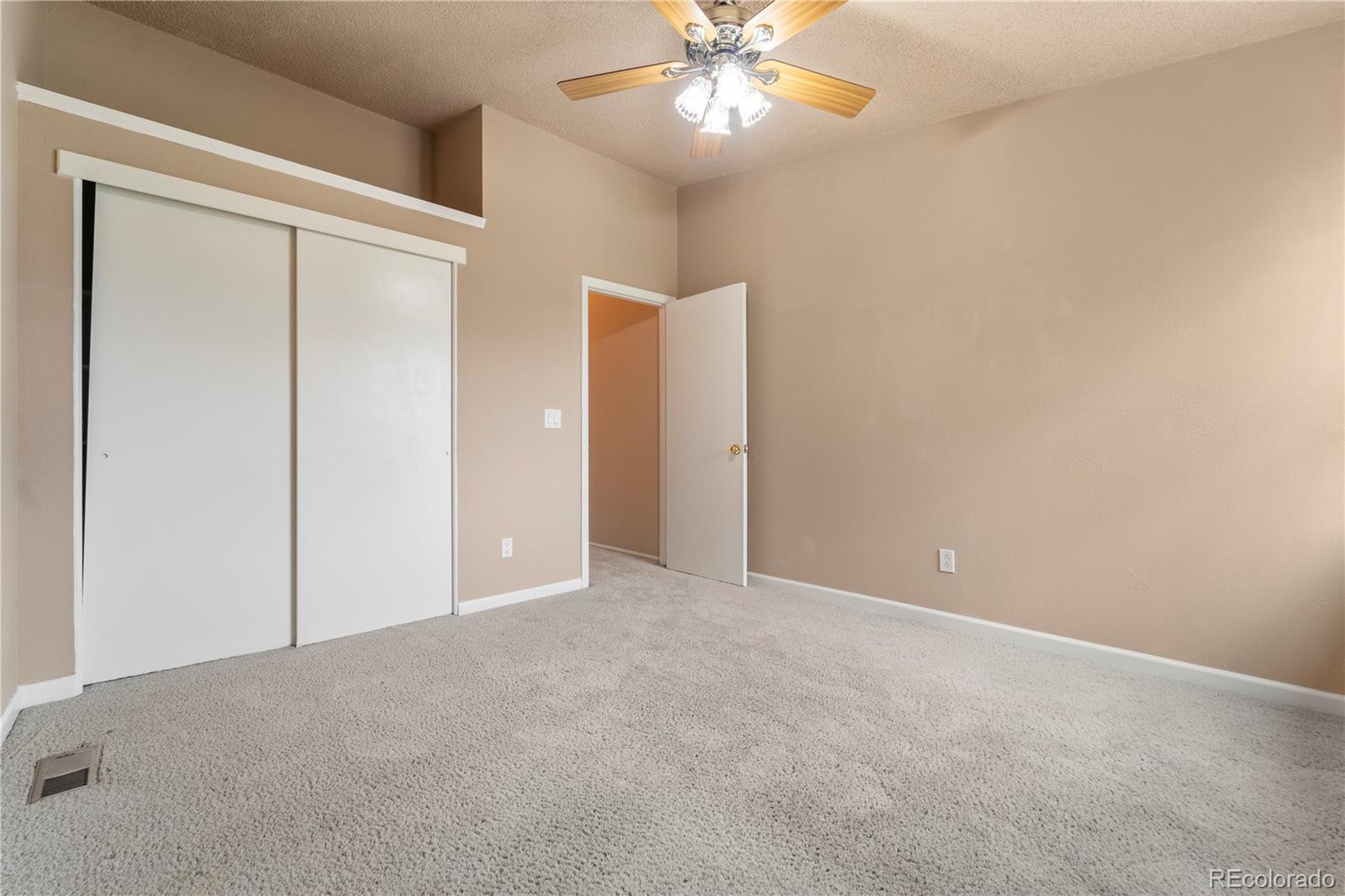 MLS Image #14 for 17993 e linvale drive,aurora, Colorado