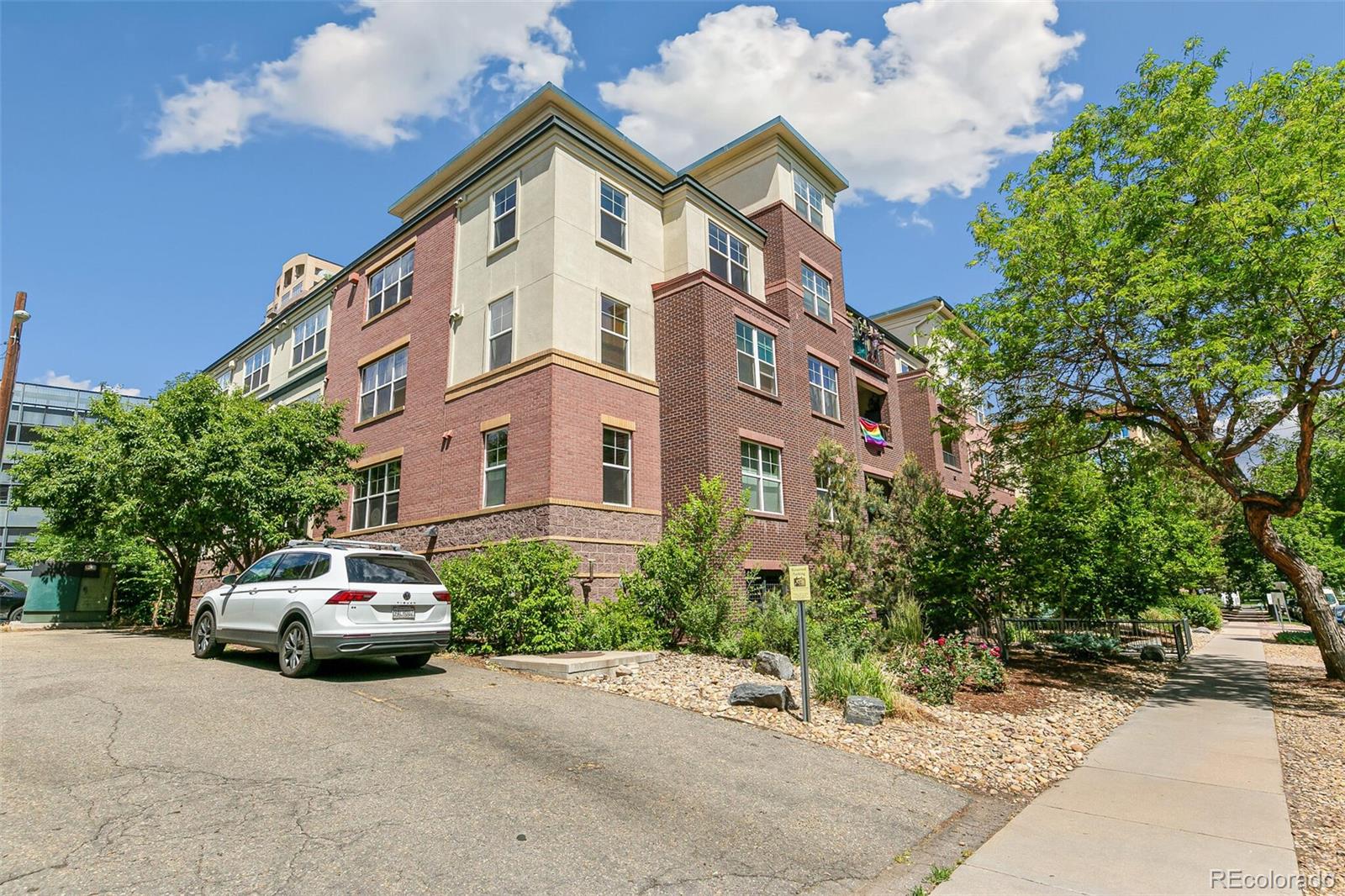 MLS Image #29 for 1623  saint paul street,denver, Colorado