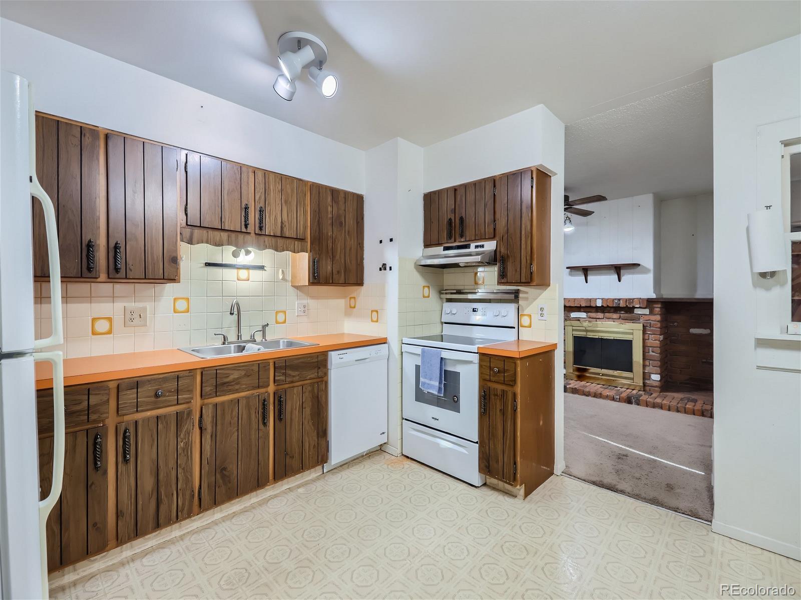 MLS Image #9 for 3921  royal drive,fort collins, Colorado