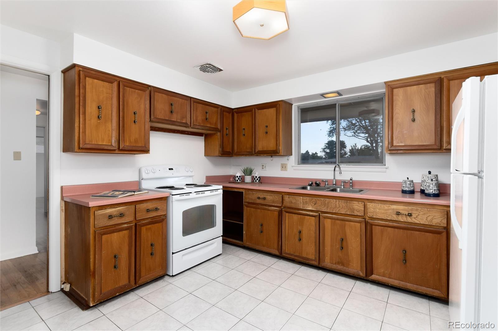 MLS Image #9 for 2731 s lowell boulevard,denver, Colorado