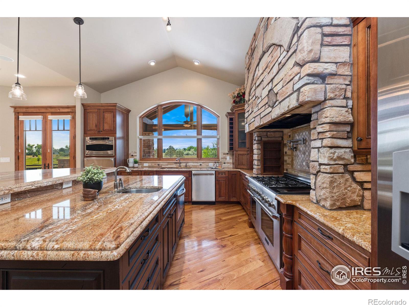 MLS Image #12 for 915  riparian way,fort collins, Colorado