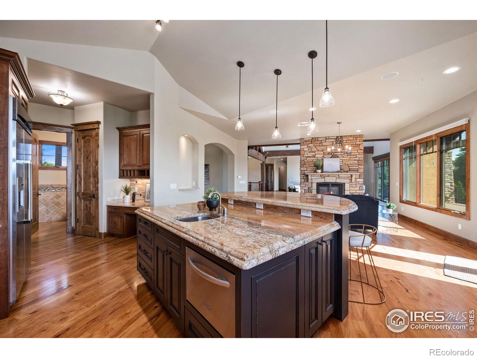 MLS Image #13 for 915  riparian way,fort collins, Colorado