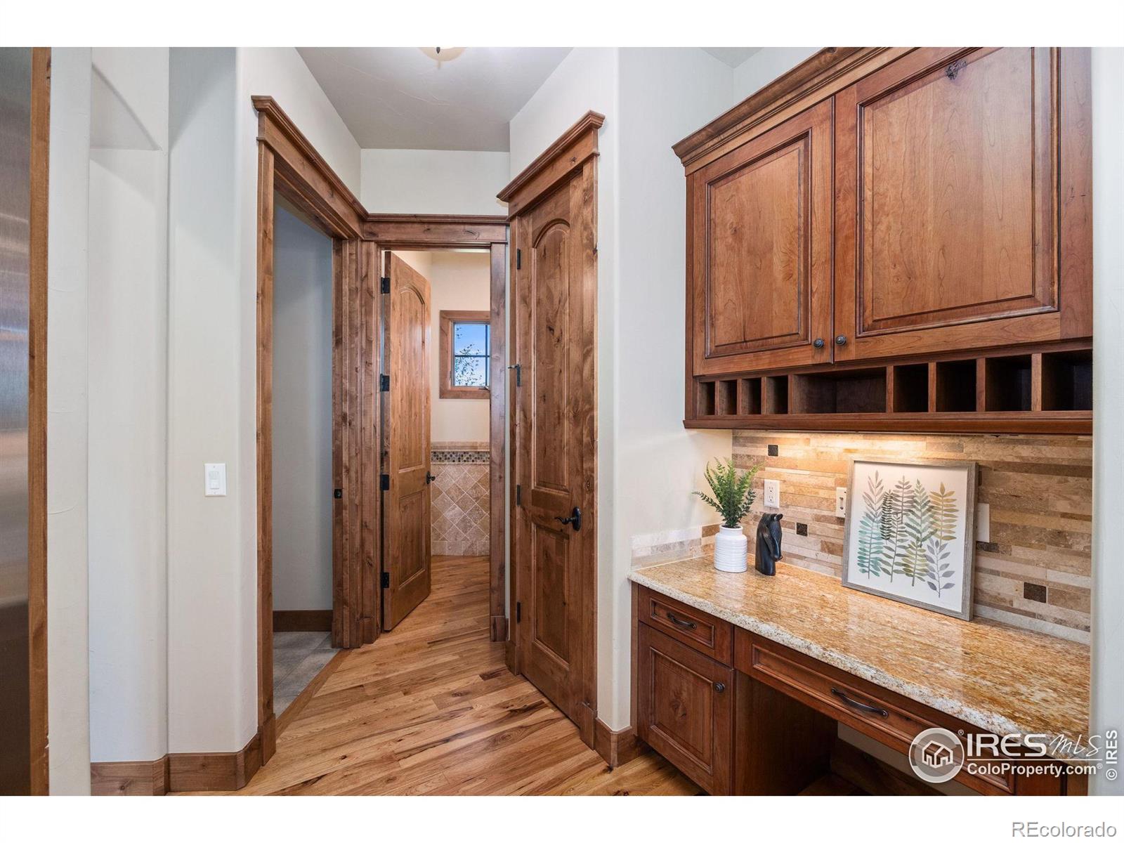 MLS Image #15 for 915  riparian way,fort collins, Colorado