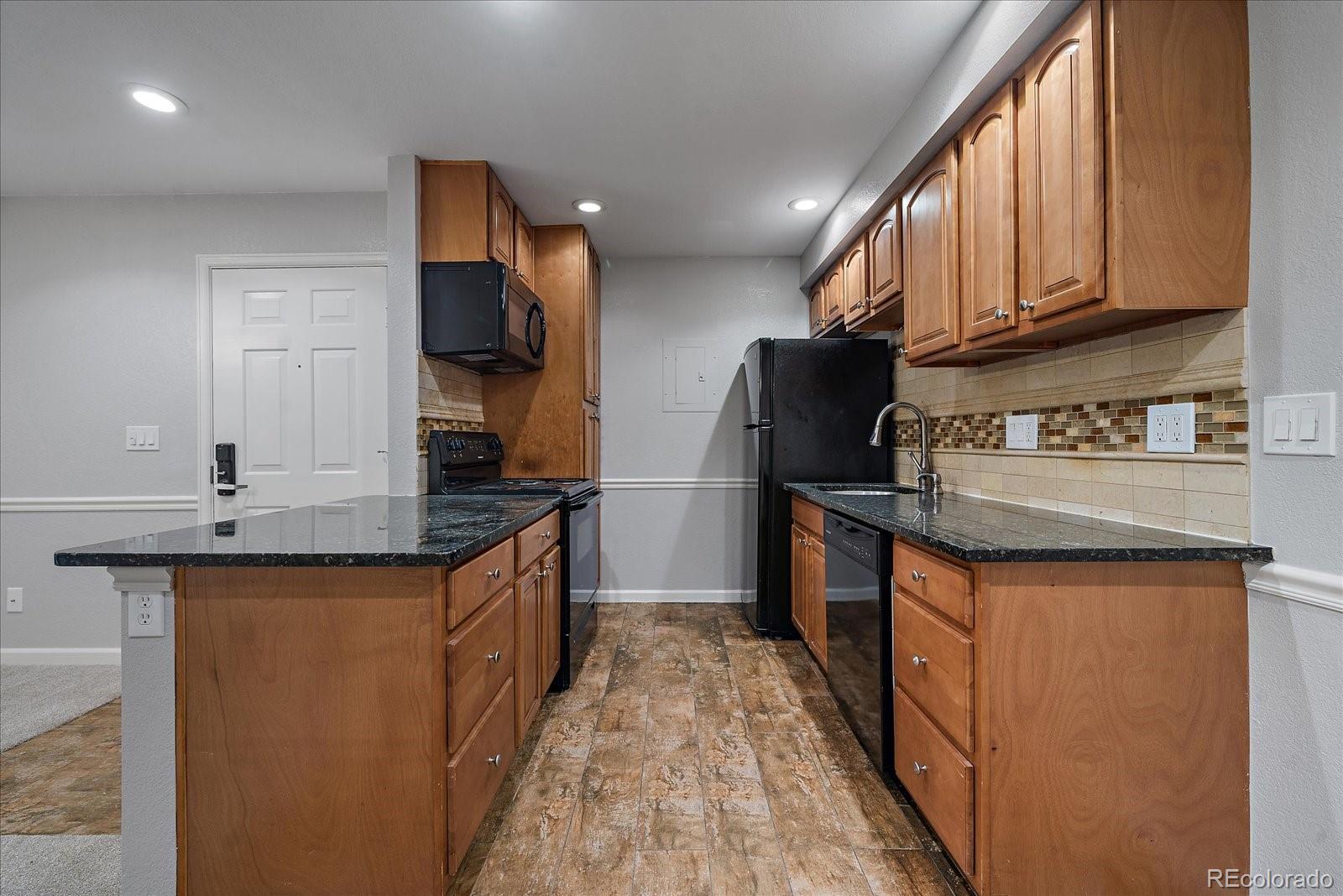 MLS Image #7 for 10273 e peakview avenue,englewood, Colorado