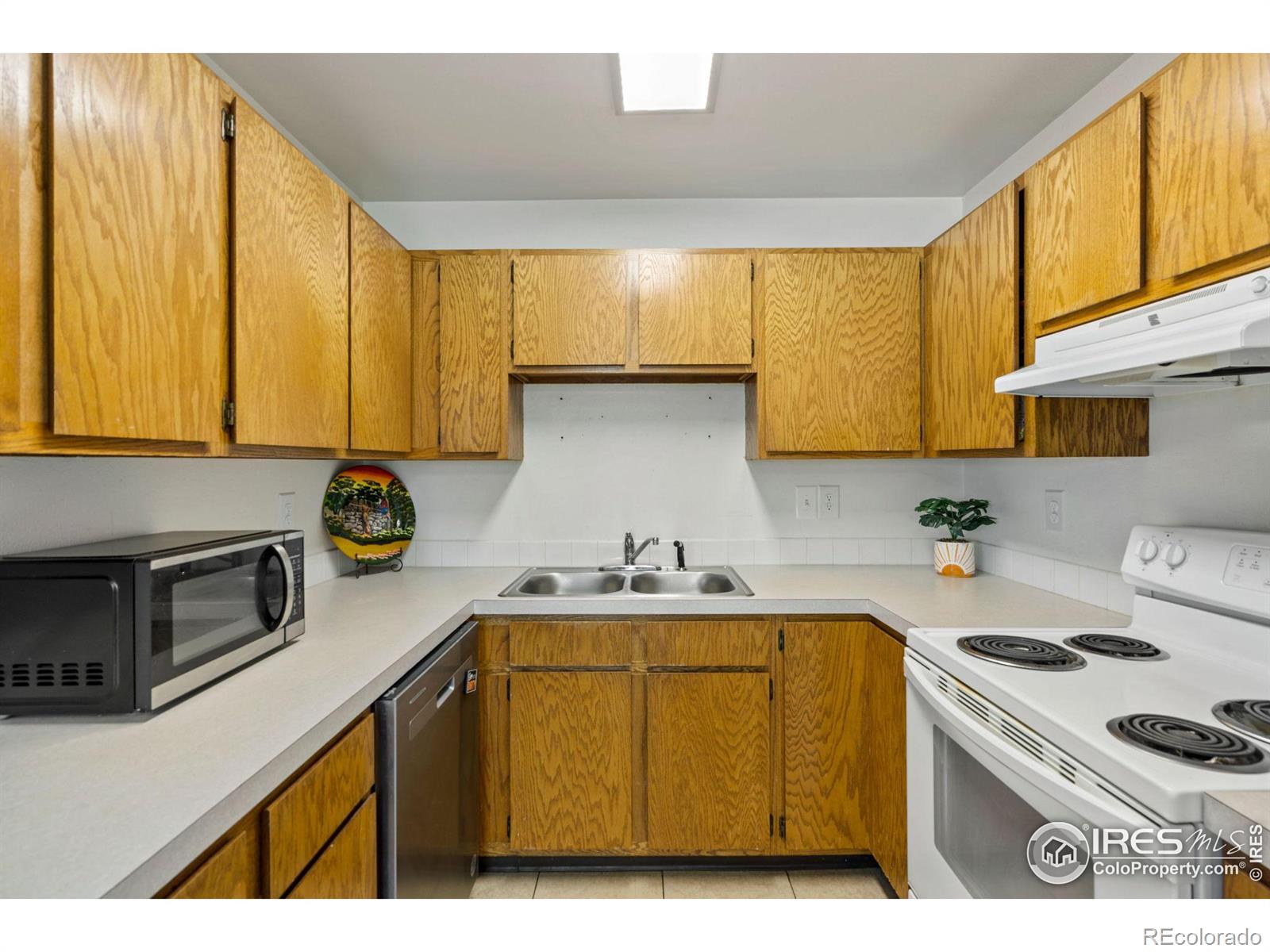 MLS Image #10 for 2221  balsam avenue,greeley, Colorado