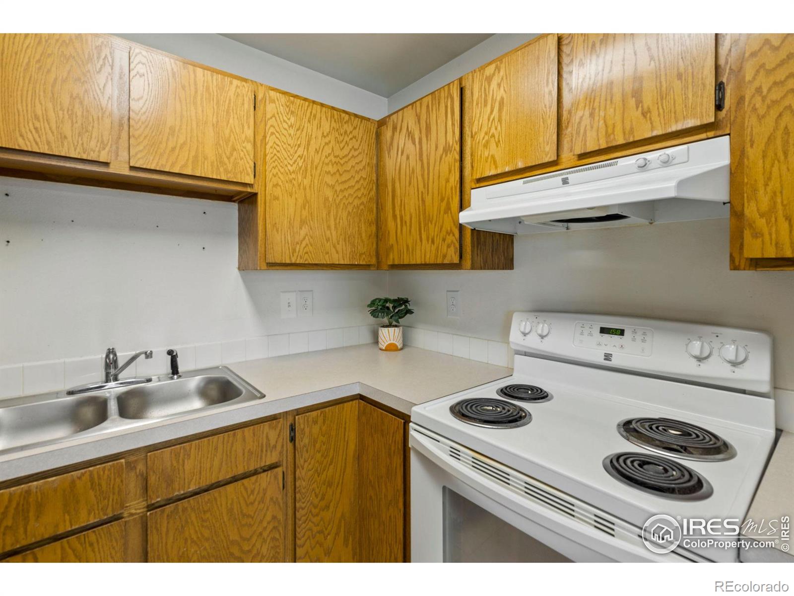 MLS Image #9 for 2221  balsam avenue,greeley, Colorado