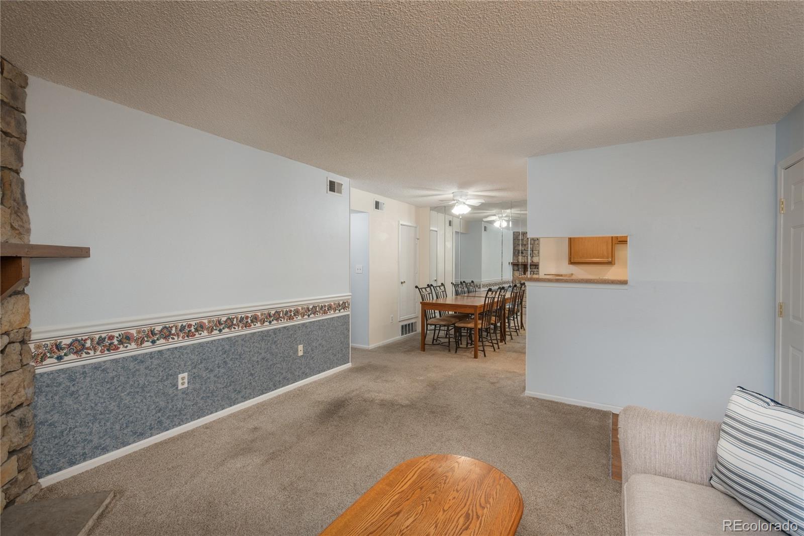 MLS Image #3 for 4400 s quebec street,denver, Colorado