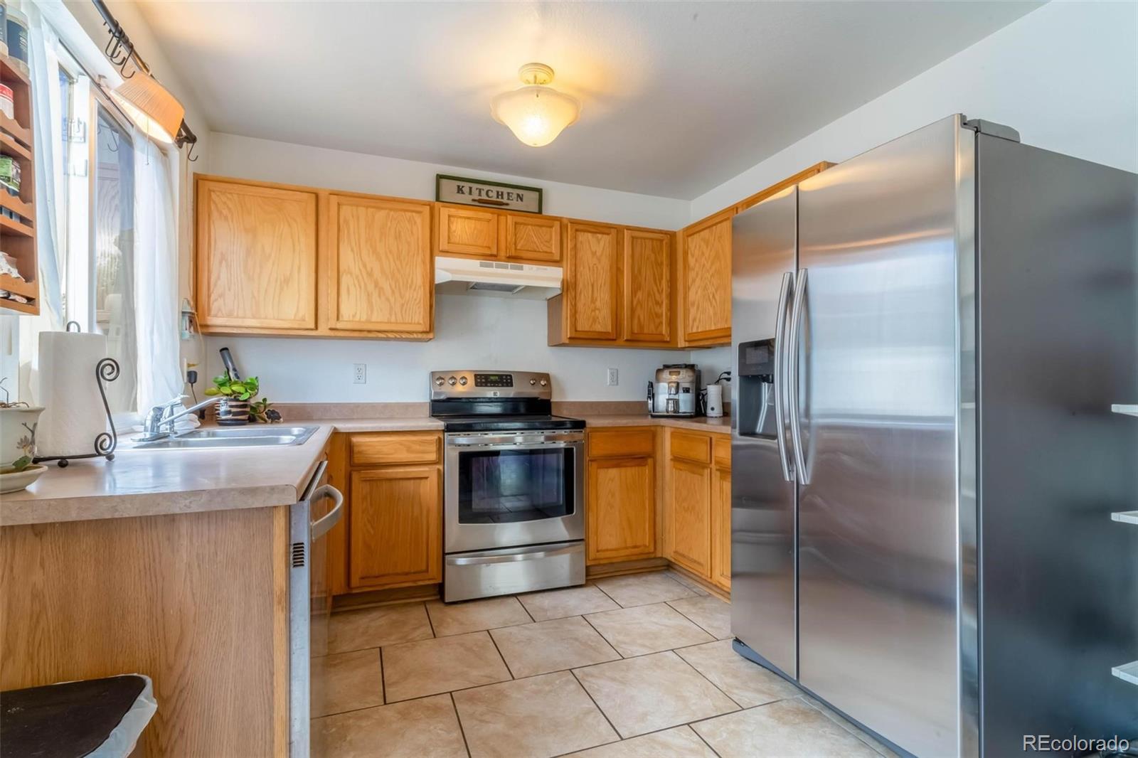 MLS Image #6 for 18658 e 41st avenue,denver, Colorado