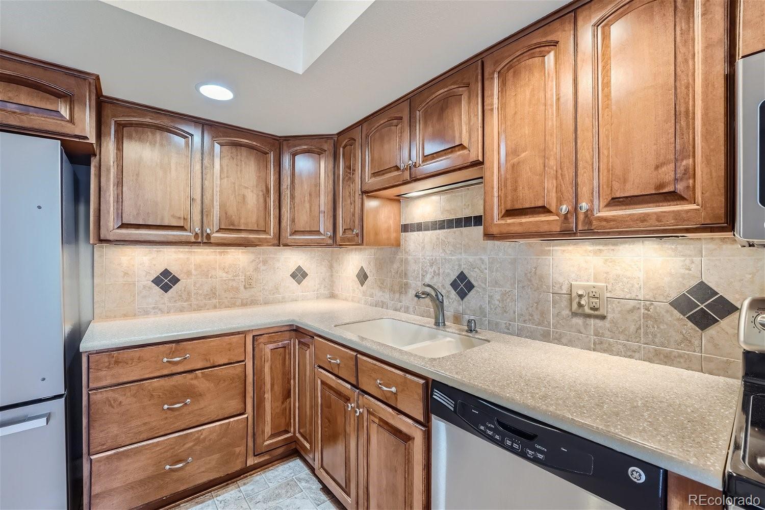 MLS Image #5 for 14001 e marina drive 212,aurora, Colorado