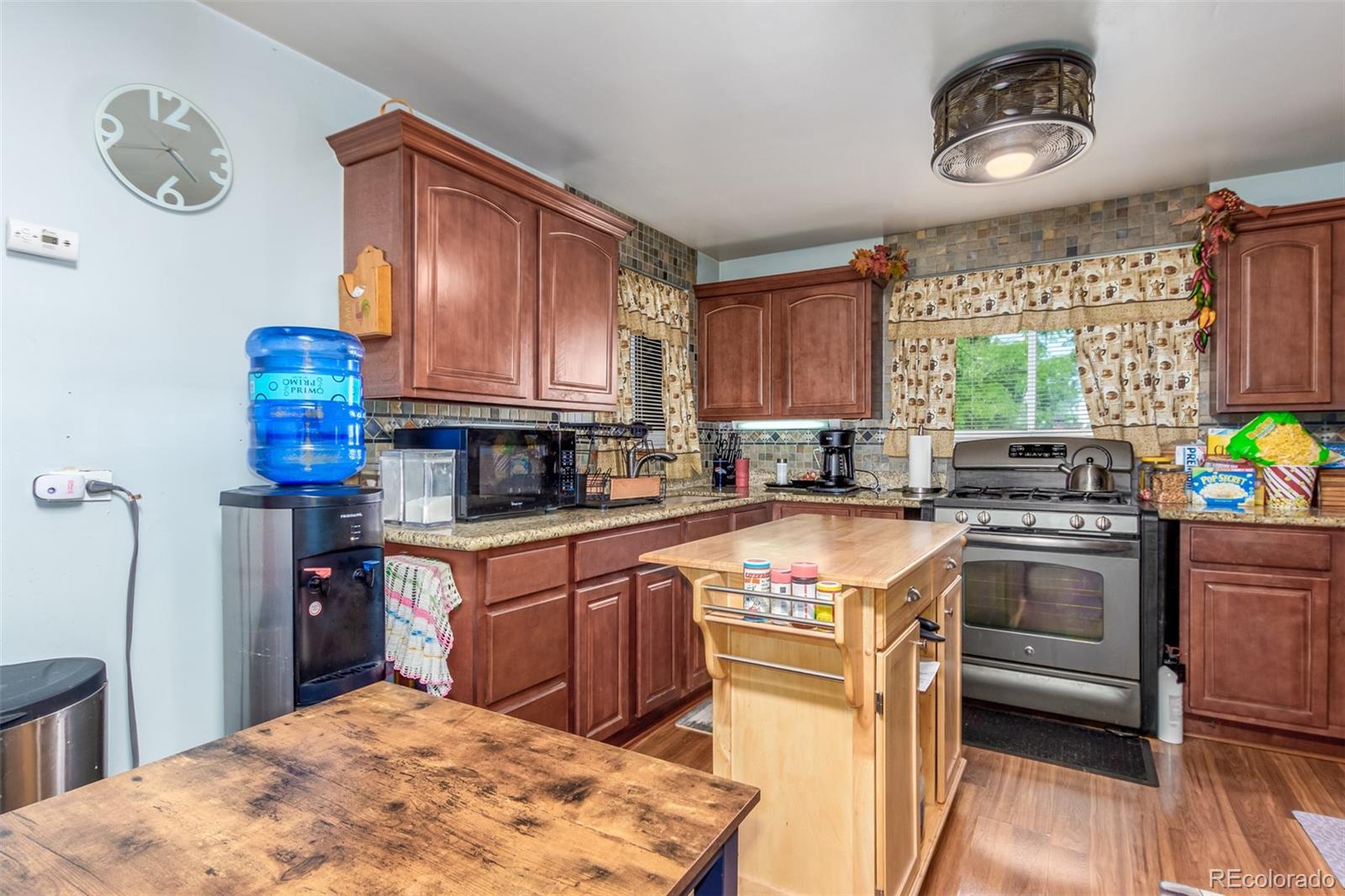 MLS Image #16 for 2910 n steele street,denver, Colorado