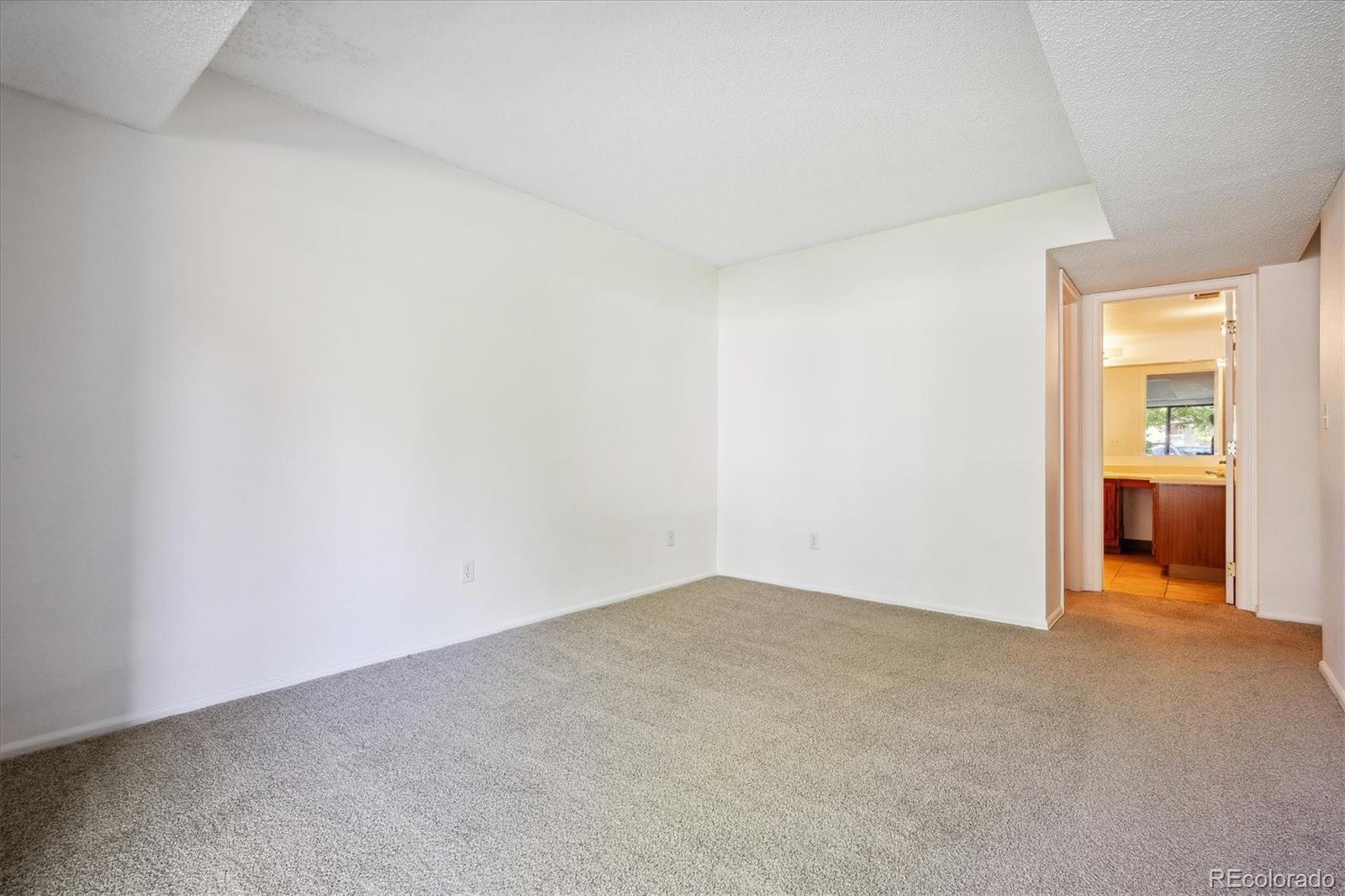 MLS Image #19 for 12024 w cross drive,littleton, Colorado