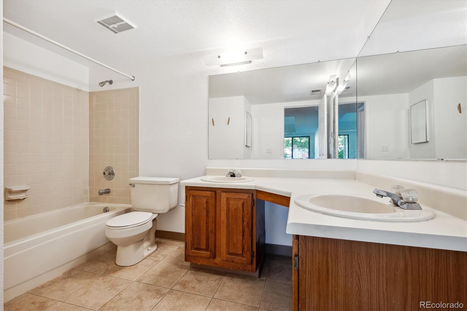 MLS Image #20 for 12024 w cross drive,littleton, Colorado