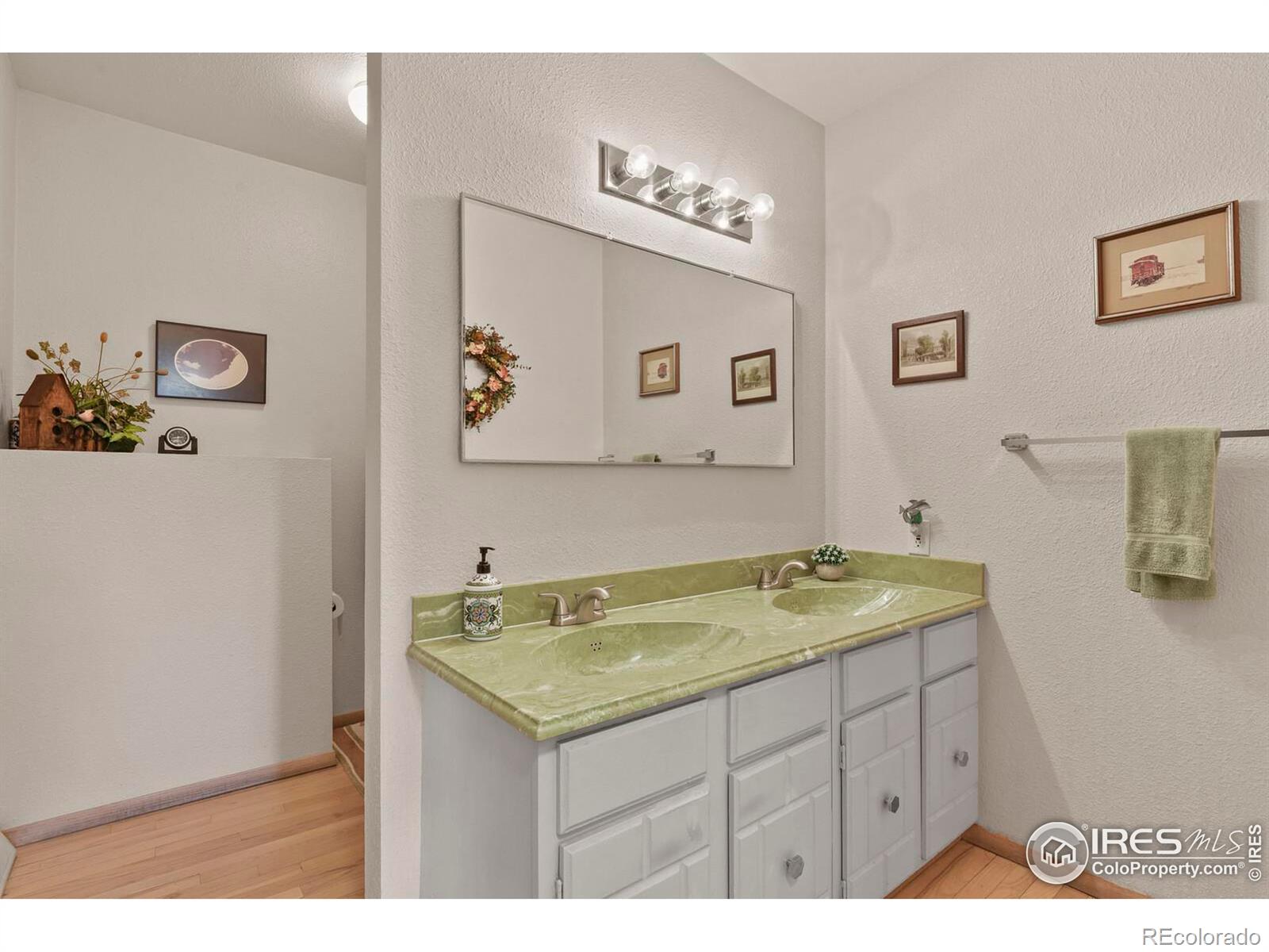 MLS Image #16 for 2450 s moline way,aurora, Colorado