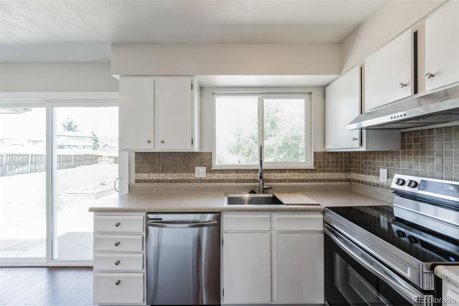 MLS Image #11 for 4426 s vivian way,morrison, Colorado