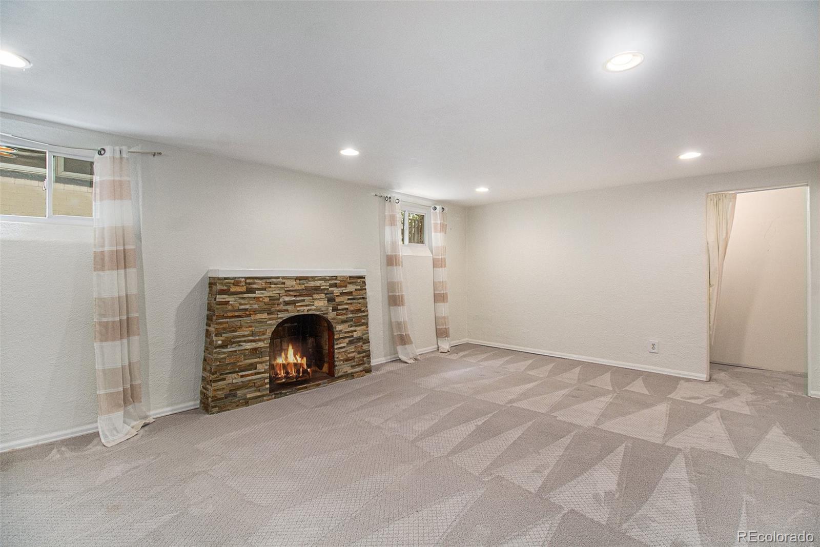 MLS Image #17 for 280 s marion parkway,denver, Colorado