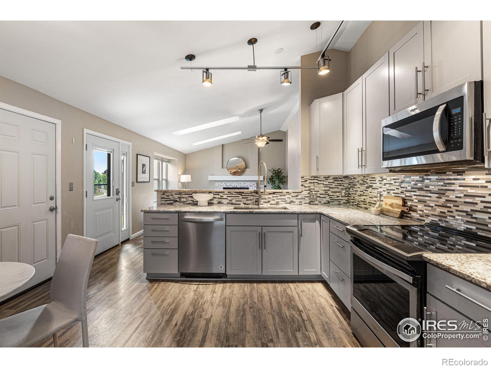 MLS Image #6 for 9344 w friend drive,littleton, Colorado