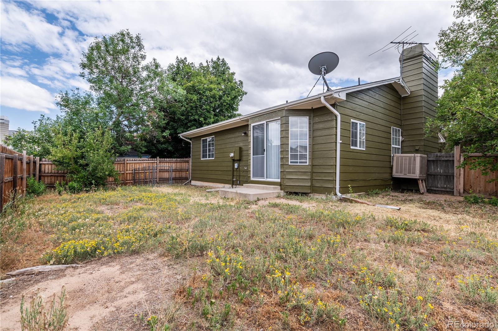 MLS Image #15 for 14991 e elk place,denver, Colorado