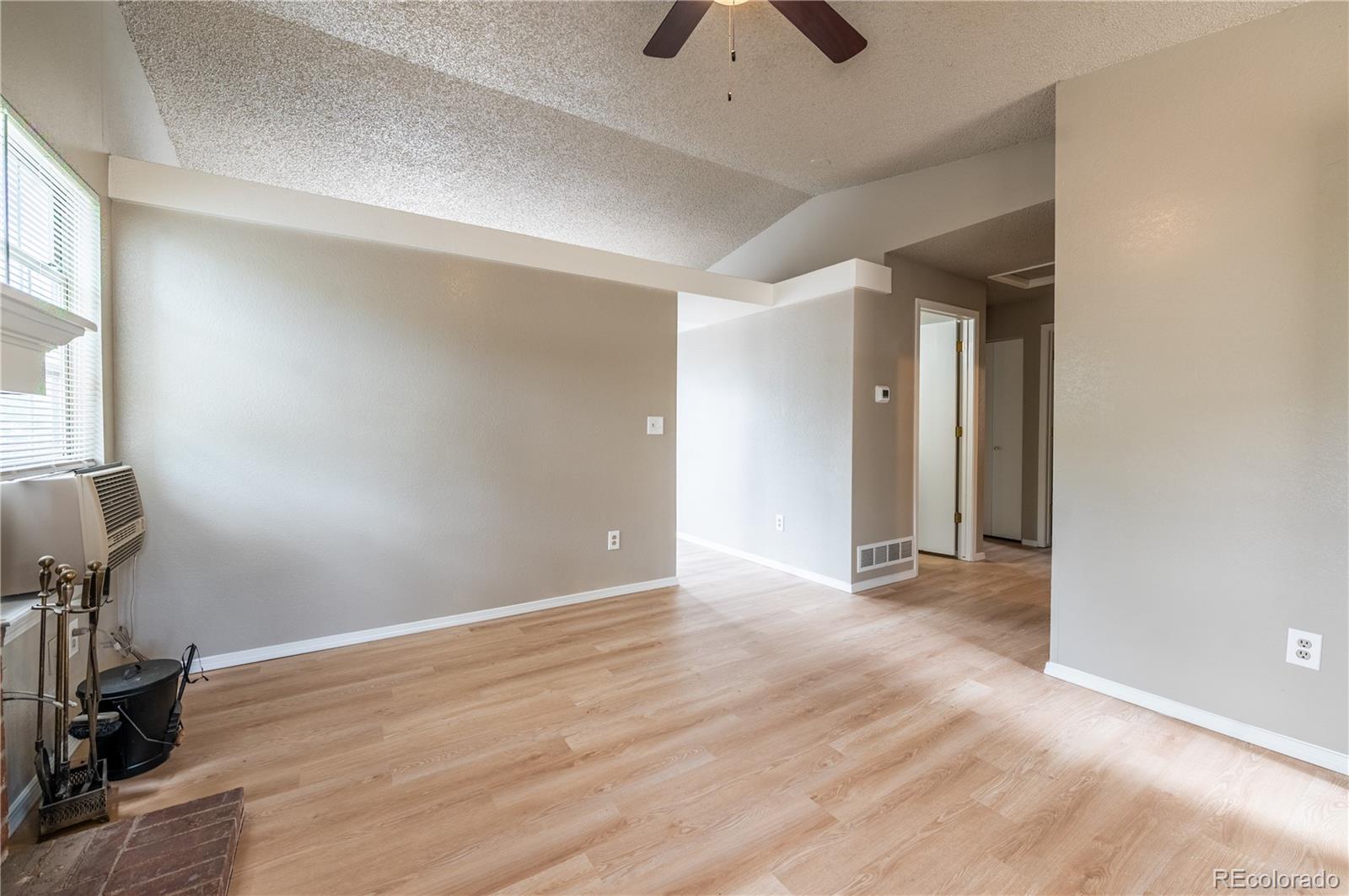 MLS Image #7 for 14991 e elk place,denver, Colorado