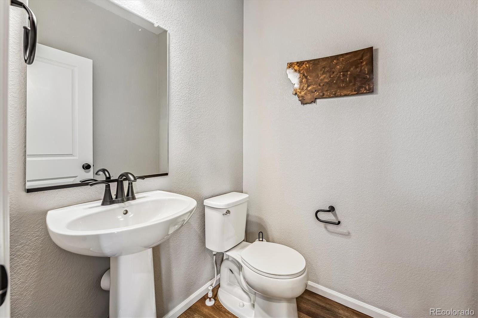 MLS Image #11 for 6105  hanover street,denver, Colorado