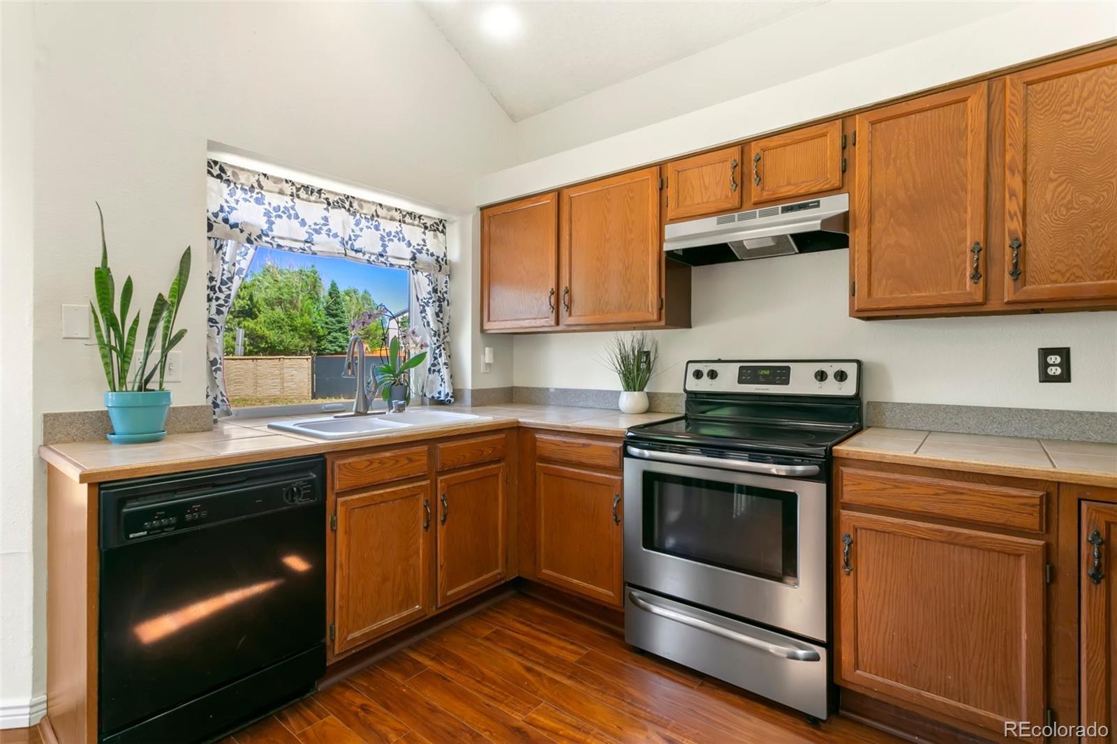 MLS Image #11 for 3380  richmond drive,colorado springs, Colorado